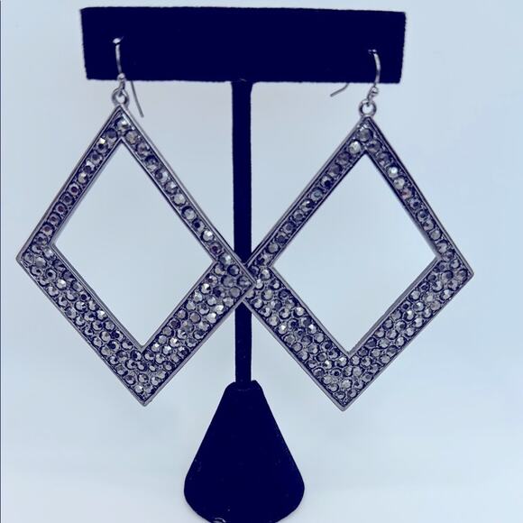 Gunmetal Silver Diamond-Shaped Earrings - Picture 3 of 8